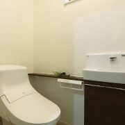 トイレと洗面台