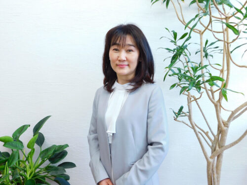 植野 香緒里