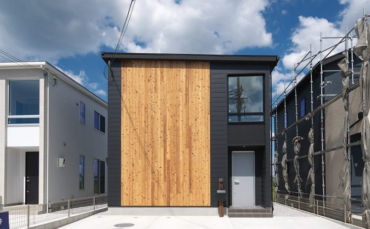 【泉佐野市下瓦屋】ブルックリン風のスタイリッシュな自然素材住宅