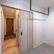 玄関から直通の洗面室